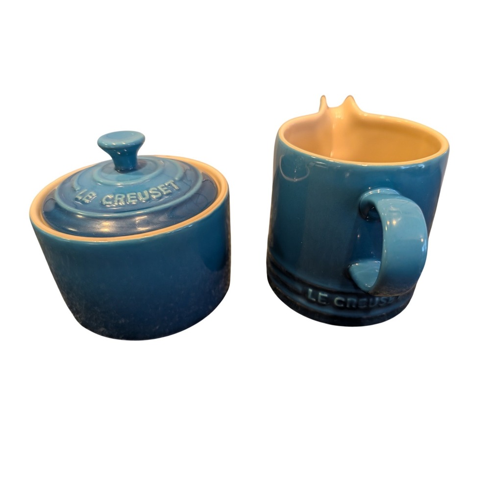 Le Creuset Marseille Blue Stoneware Cream and Sugar Set Lidded Bowl Pitcher